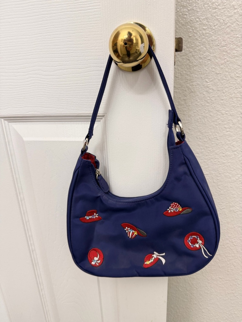 Small shoulder bag
